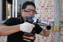 Cordless_-_AW_618L_Impact_Wrench_-_c